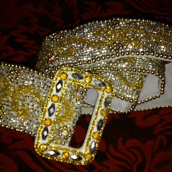 Gold Beaded Ladies Belt - Picture 4 of 7